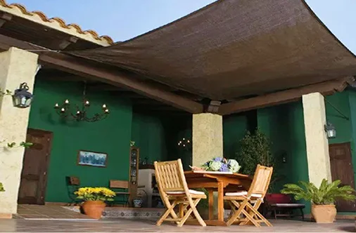 ما الذي يجب علي الانتباه إليه عند اختيار شبكة واقية من الشمس؟