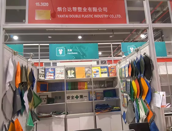 شركة Yantai Double Plastic Industry Co., Ltd. تتألق في المعرض العالمي للبلاستيك والزراعة، حيث تعرض حلول الشبكات البلاستيكية الرائدة