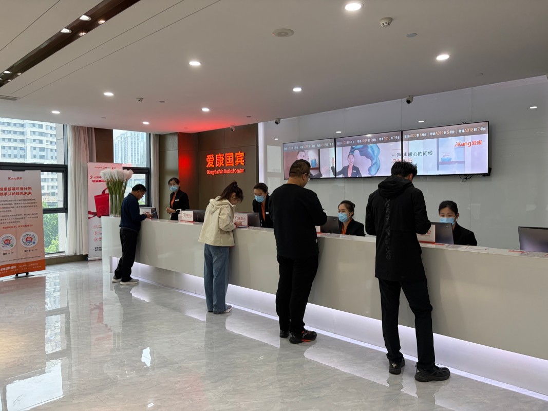 تنظم شركة Yantai Double Plastic Industry الفحص البدني للموظفين وأنشطة بناء الفريق
