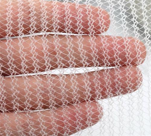 شبكة HDPE المضادة للبرد، شبكة حماية من برد البستان مثبتة بالأشعة فوق البنفسجية لأشجار الفاكهة